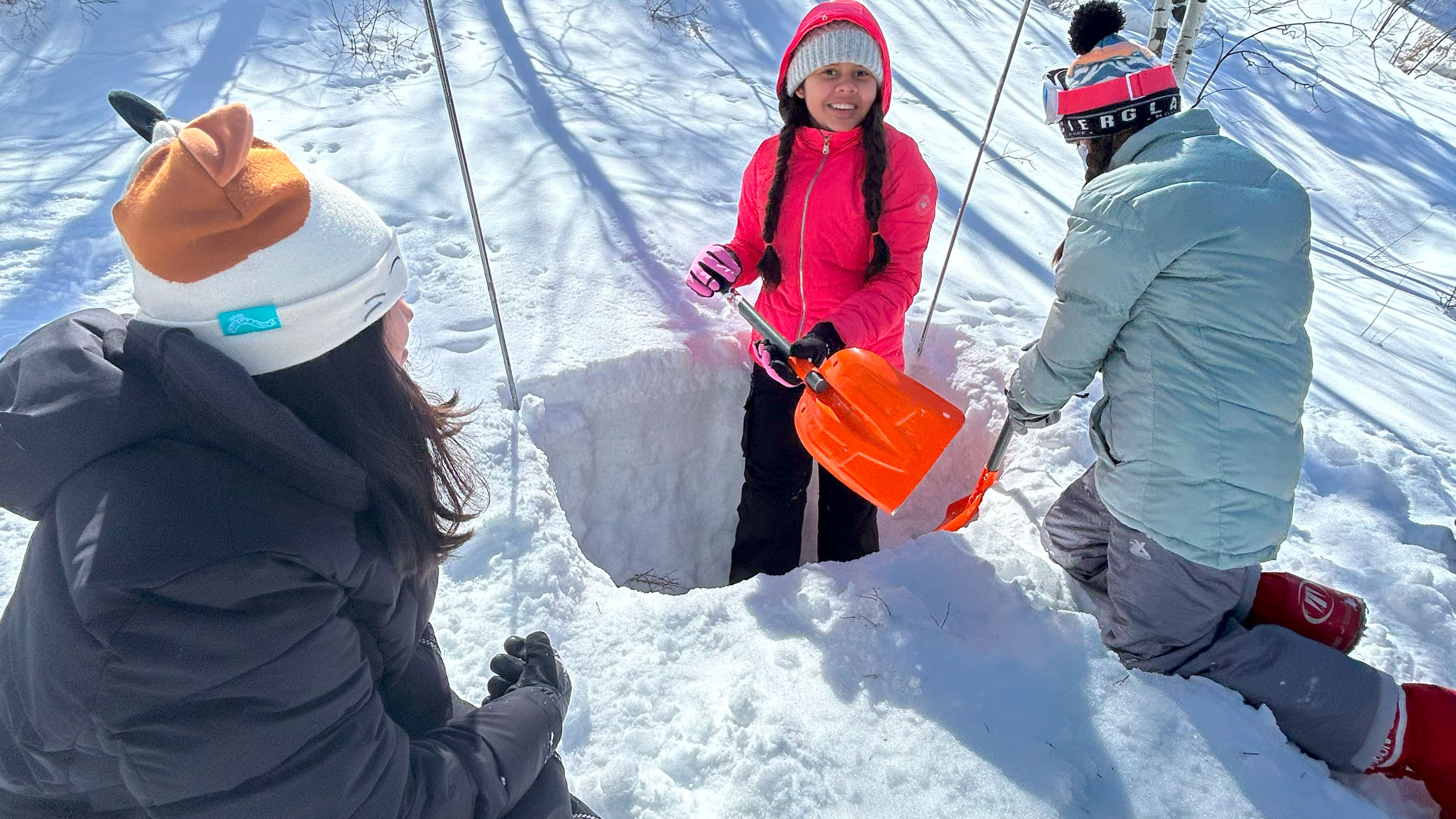 Walking Mountains Science Center field science programs with Eagle County students.