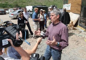Senator Mark Udall Visits Walking Mountains