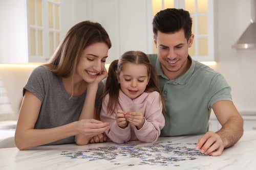 Puzzle Building in Family