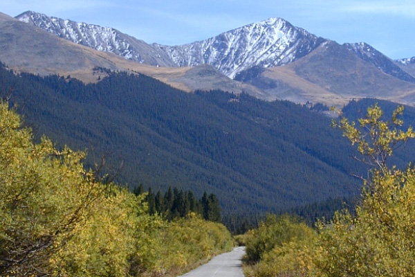 South-end-of-Tenmile-Canyon-600x400