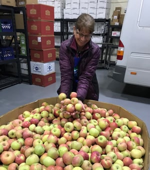 Tina with Olathe Apples-1